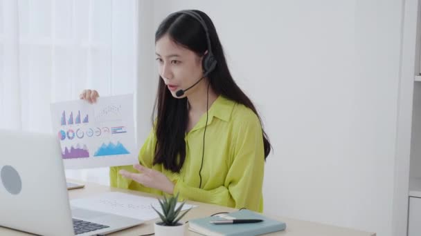 Young Asian Business Woman Using Laptop Computer Video Conference Online — Stock Video