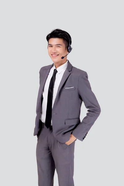 Retrato Joven Asiático Hombre Negocios Centro Llamadas Con Auriculares Aislados — Foto de Stock