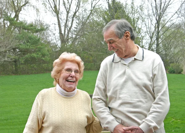 Pareja de ancianos — Foto de Stock