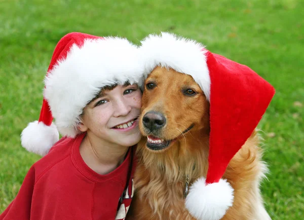 Pojke och hund — Stockfoto