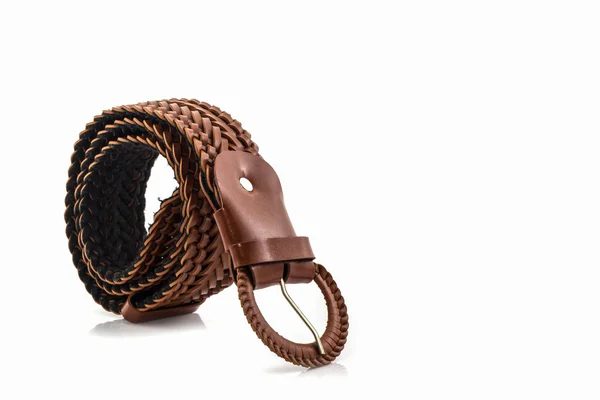 Cinturão de couro marrom para feminino . — Fotografia de Stock