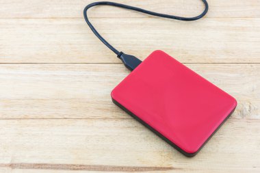 Yedekleme için harici sabit disk.