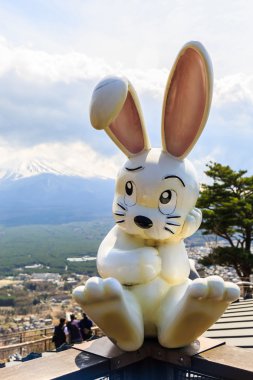 Mount Tenjoyama, tavşan bebek.