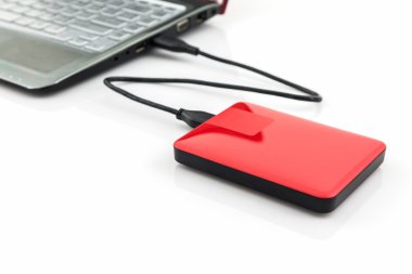 Yedekleme için harici sabit disk.