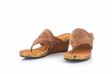 Kahverengi kadının ayakkabı.