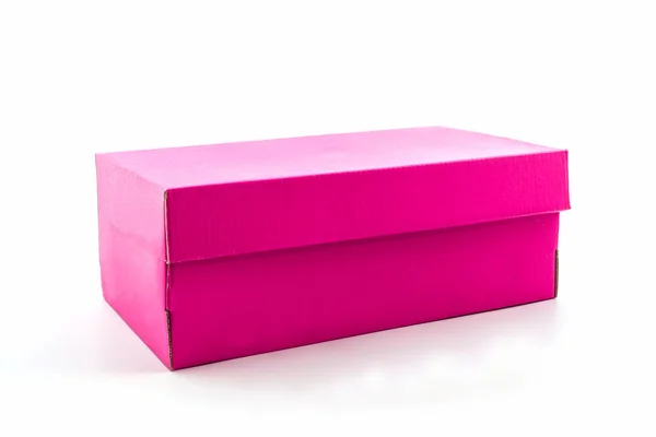 Caja de zapatos rosa sobre fondo blanco con ruta de recorte . — Foto de Stock