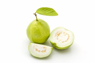 guava beyaz arkaplanda.
