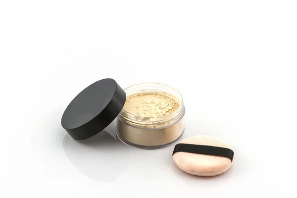 Flasche Make-up Puder mit Puderpuder . — Stockfoto