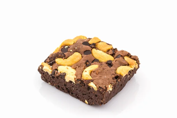 Bolo de brownie no fundo branco — Fotografia de Stock