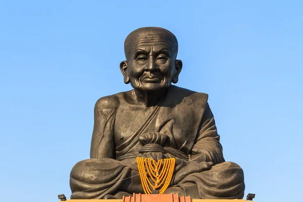 Bouddha Luang Phor Tuad dans le temple Wat Huai Mongkhon . — Photo