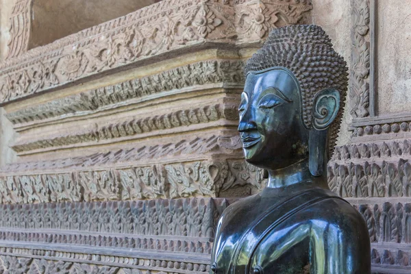 Bronze Buddha statue. — Stock Photo, Image