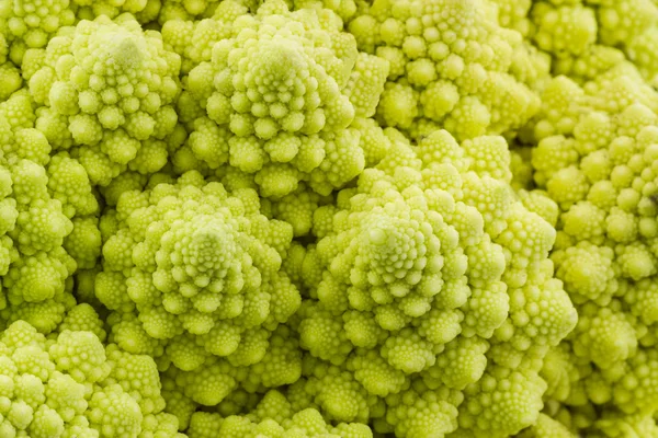 Fresh of green vegetable,Romanesco broccoli, Roman cauliflower. — Stock Photo, Image
