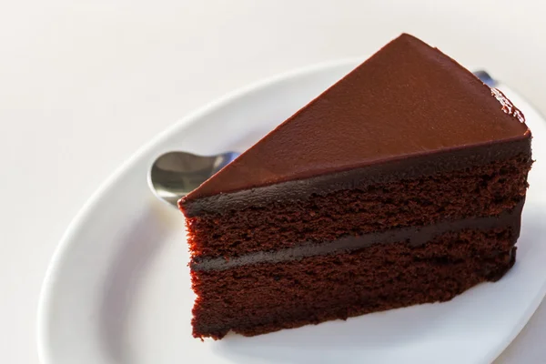 Tranche de gâteau au chocolat . — Photo