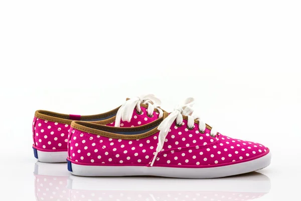 핑크 폴카 도트 캔버스 신발 . — 스톡 사진