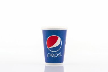 Pepsi logosu ile cam.