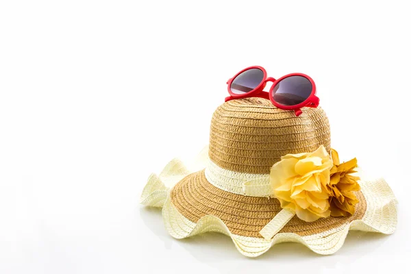 Cappello in tessuto, con occhiali da sole rossi  . — Foto Stock