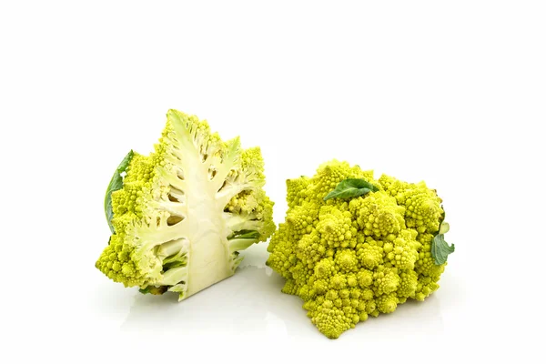 Fresh of green vegetable,Romanesco broccoli, Roman cauliflower. — Stock Photo, Image