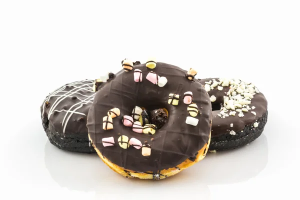 Donut de chocolate con chispas . — Foto de Stock