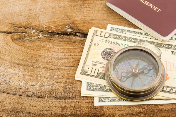 Compass, passport and money. — Stock Photo, Image