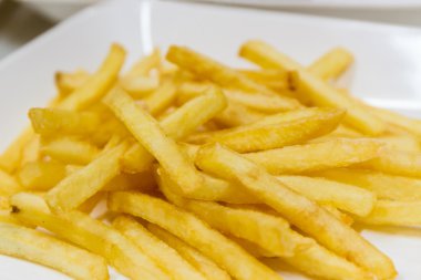 Patates kızartması veya patates kızartması. 