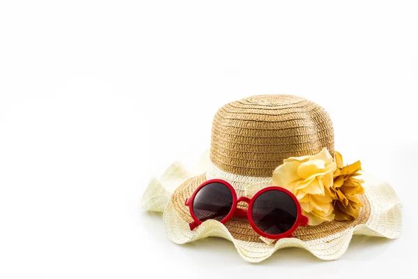 Woven hat, with red sunglasses. — Stock Photo, Image