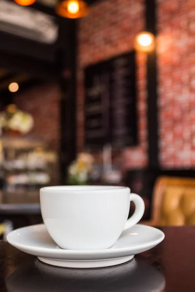 Xícara de café na mesa. — Fotografia de Stock