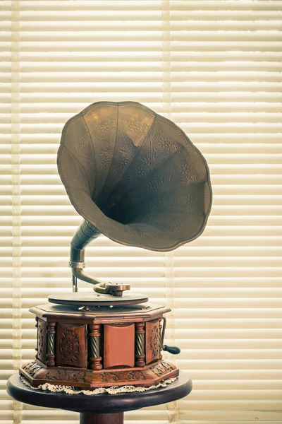 Retro eski gramofon. — Stok fotoğraf