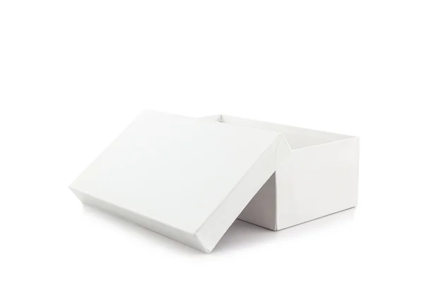 Caja de zapatos blanca sobre fondo blanco . — Foto de Stock