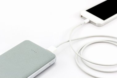 Gri güç banka smartphone için Usb kablosu.