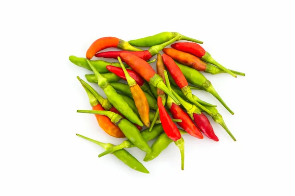 Röd chili och grön chili eller chili peppe. — Stockfoto
