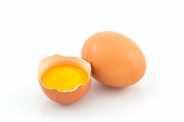 Cracked egg and shell. — Stock Photo, Image