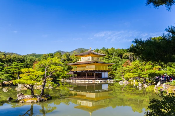 Kinkakuji Tapınağı, altın Tapınak. — Stok fotoğraf