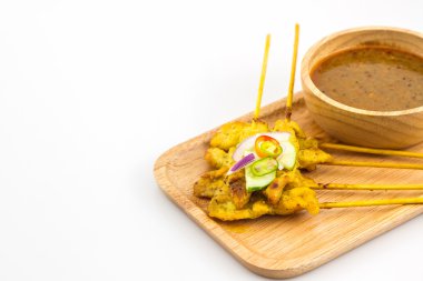 Fıstık soslu ızgara domuz eti satay.
