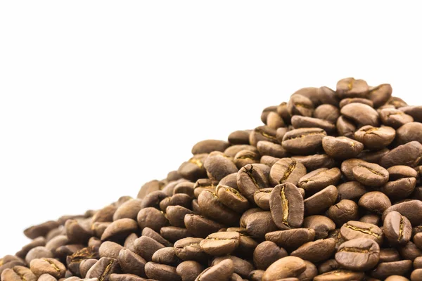 Grupp av rostade kaffebönor. — Stockfoto