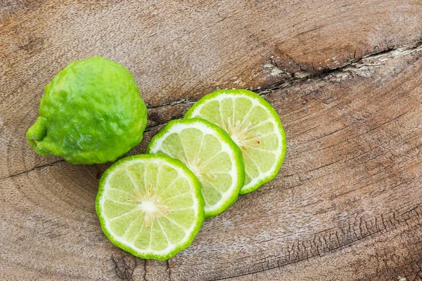 Güney Afrika'da bir kabile kireç (Bergamot). — Stok fotoğraf