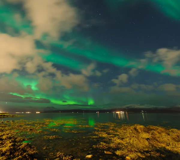 ไฟขั้วโลกในนอร์เวย์ — ภาพถ่ายสต็อก