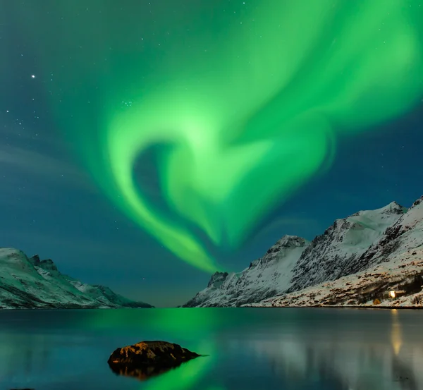 De Polart tänder i Norge Stockfoto