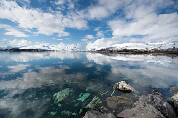 Küste des norwegischen Meeres — Stockfoto