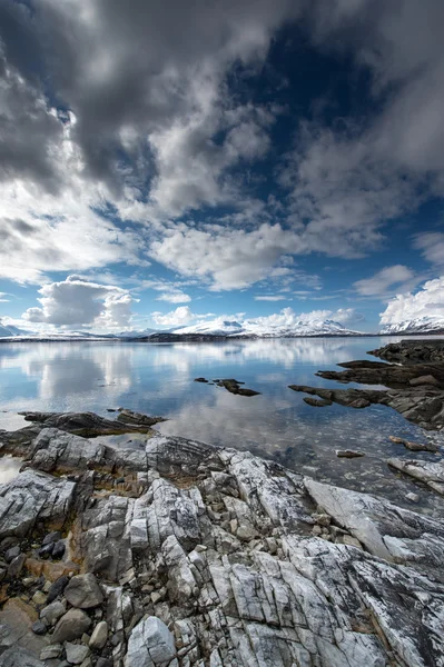 Küste des norwegischen Meeres — Stockfoto