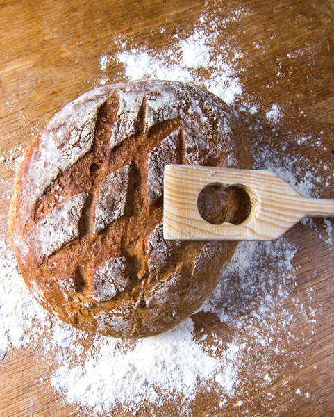 Brood van vers gebakken brood — Stockfoto