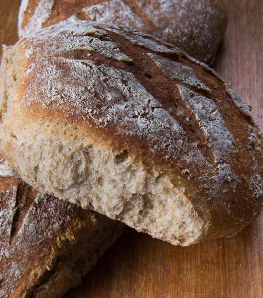 Brood van vers gebakken brood — Stockfoto