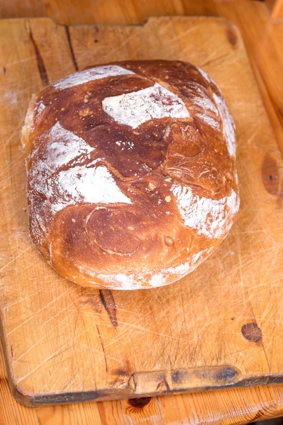 Pan de pan recién horneado —  Fotos de Stock