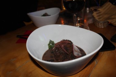 Gurme Meksika yemeği ve fasulye ile romantik akşam yemeği.