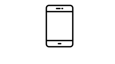 Chat bubbles with heart and mobile denoting concept of romantic conversation