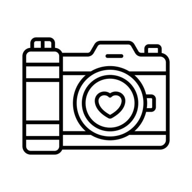 Sevgililer günü kartı romantik anılarını yakalayan moda bir kamera simgesi