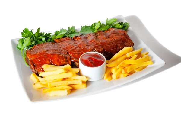 Patates izole lezzetli ızgara kaburga