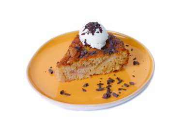 Ev yapımı armut kek çikolata parçaları ile kaplı dondurma ile