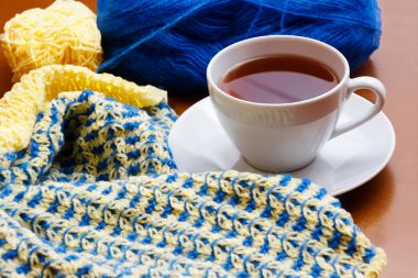 Fincan çay ve örgü 