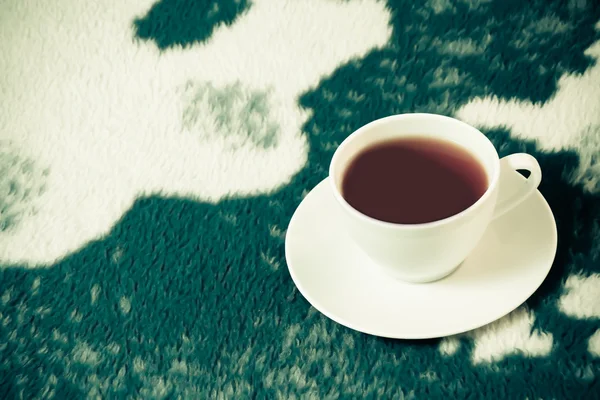 Taza de té vintage en la manta —  Fotos de Stock
