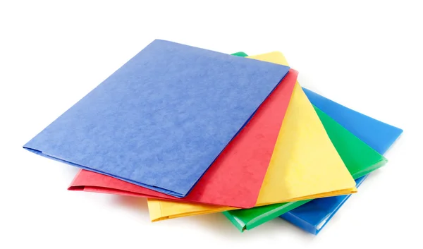 Stos folderów plików kolorowy na białym tle — Zdjęcie stockowe